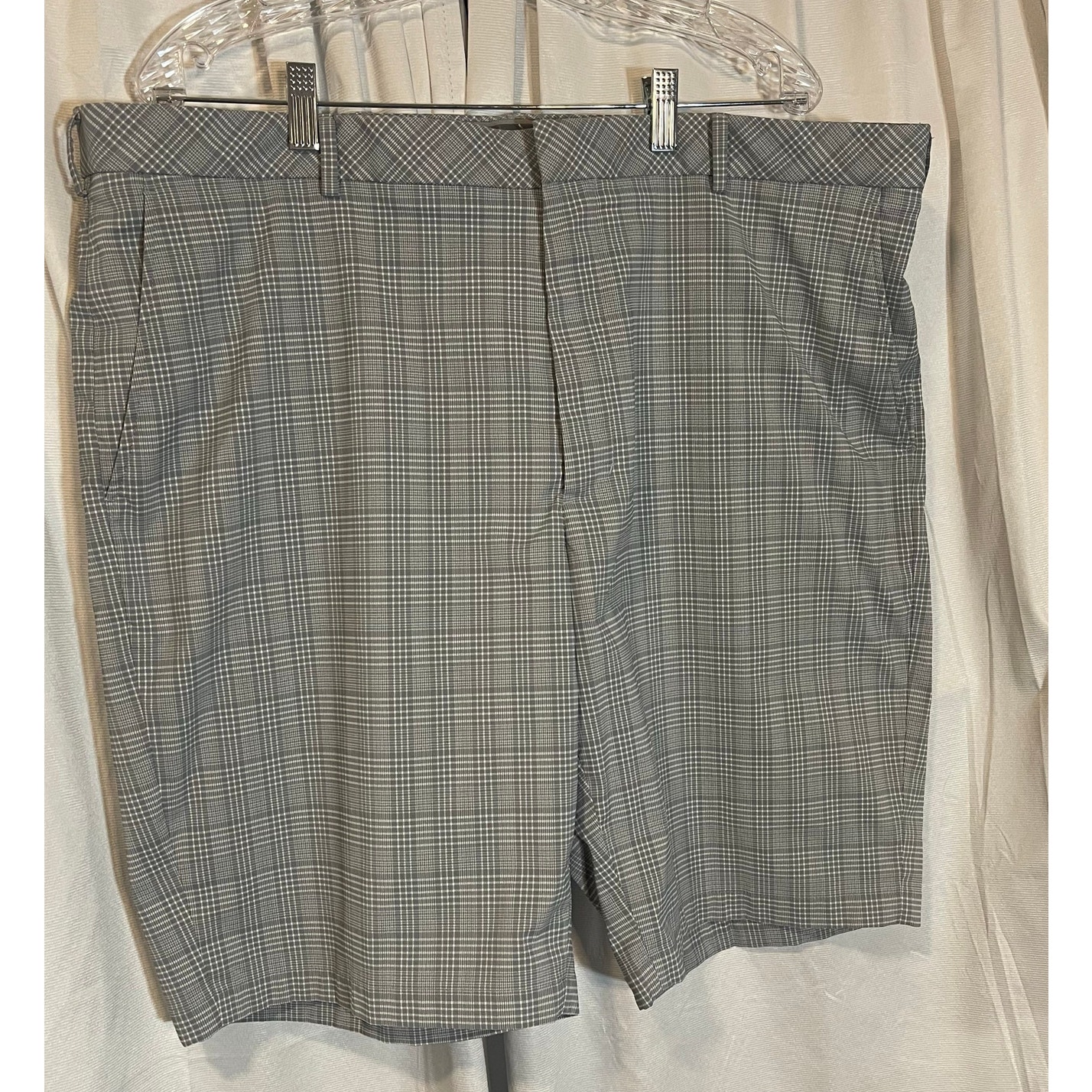 Preowned Walter Hagen Golf ShortsSize 42 Gray Plaid